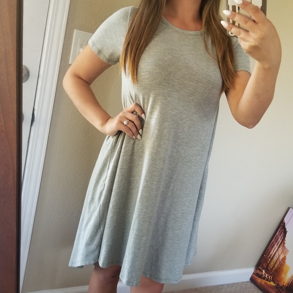 LuLaRoe Grey T-Shirt Dress- Simply Comfortable - Picture 1 of 7